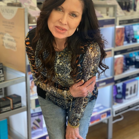 Meet your Posher, Rhea - Picture 6 of 6